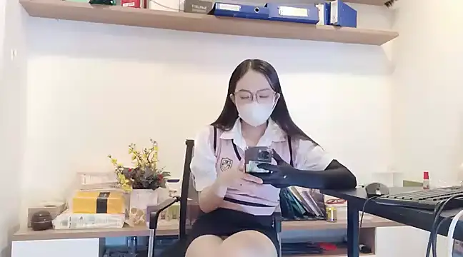 Snapshot of Lush-Office chatting on February 2025 12:15:01 AM Lush-Office online show from February 2025 12:15:01 AM