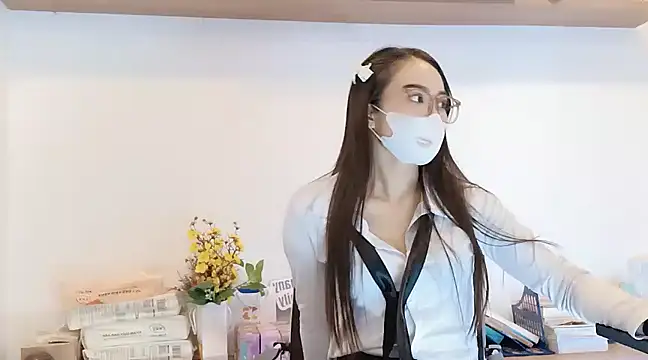 Snapshot of Lush-Office chatting on March 2025 10:39:01 AM Lush-Office online show from March 2025 10:39:01 AM