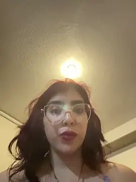 Snapshot of MartinaSooler chatting on June 2026 04:11:01 AM MartinaSooler online show from June 2026 04:11:01 AM