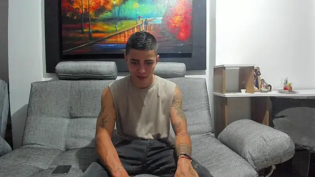 Snapshot of Thomass_conor chatting on January 2025 10:34:02 PM Thomass conor online show from January 2025 10:34:02 PM