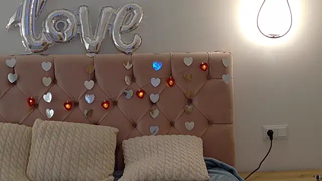 Lilliana Moon online show from February 2025 11:49:01 AM