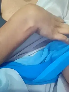 Snapshot of nikkibenza chatting on September 2025 07:24:02 AM nikkibenza online show from September 2025 07:24:02 AM