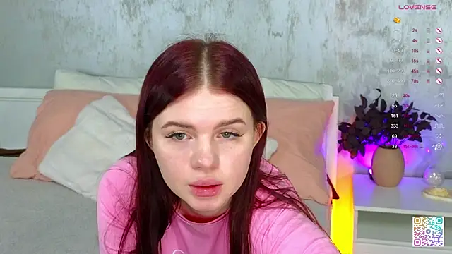 Snapshot of glassofvine chatting on February 2025 11:47:01 PM glassofvine online show from February 2025 11:47:01 PM