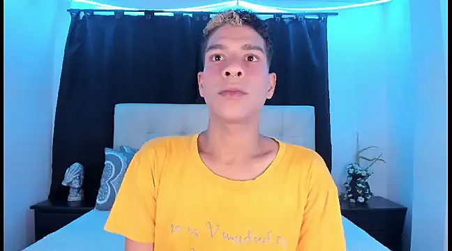 Ethan Boyy online show from January 2025 08:02:02 AM