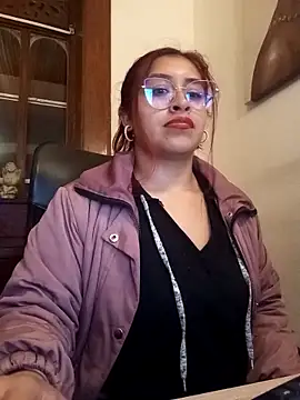 Snapshot of AnonymousGirl chatting on March 2025 11:32:01 PM AnonymousGirl online show from March 2025 11:32:01 PM