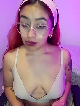 Snapshot of AnonymousGirl chatting on October 2025 11:37:02 PM AnonymousGirl online show from October 2025 11:37:02 PM