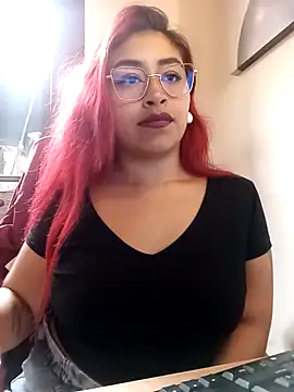 Snapshot of AnonymousGirl chatting on November 2025 07:04:01 PM AnonymousGirl online show from November 2025 07:04:01 PM