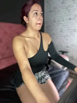 Snapshot of Miss__Melody chatting on January 2025 07:32:01 PM Miss Melody online show from January 2025 07:32:01 PM