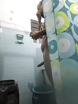 Snapshot of alejo5288 chatting on September 2025 02:26:01 AM alejo5288 online show from September 2025 02:26:01 AM