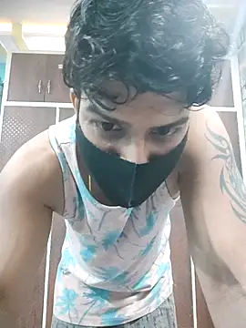 Snapshot of NikaYeptho chatting on October 2025 06:17:01 PM NikaYeptho online show from October 2025 06:17:01 PM