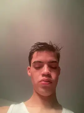 Latinos 2001 online show from July 2026 12:56:02 PM
