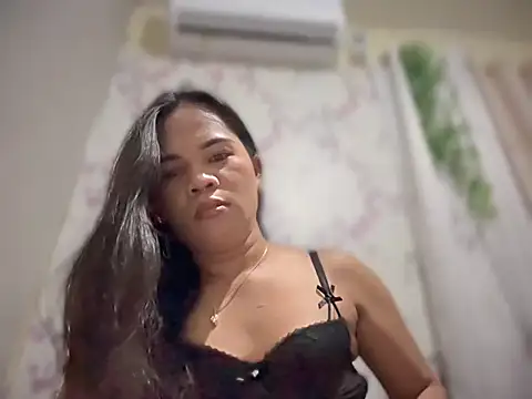 SophiaCourthaway online show from September 2025 03:01:01 PM