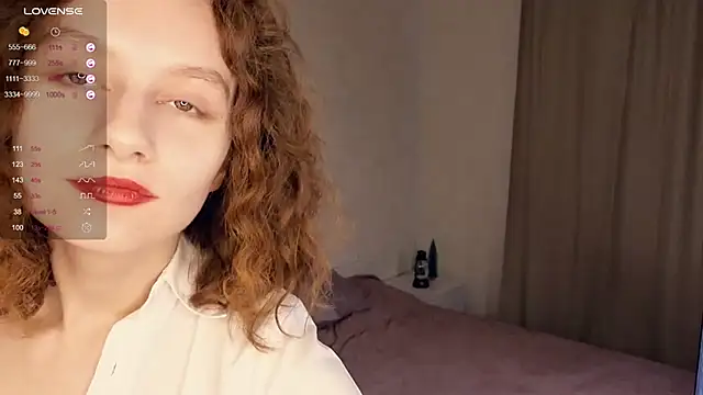 Snapshot of Leya_Curly chatting on February 2025 01:52:01 PM Leya Curly online show from February 2025 01:52:01 PM