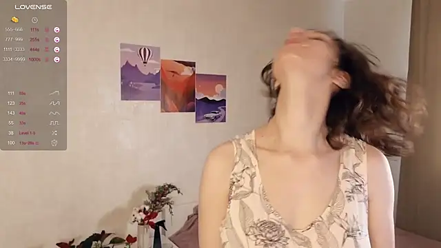 Snapshot of Leya_Curly chatting on February 2025 12:16:01 PM Leya Curly online show from February 2025 12:16:01 PM