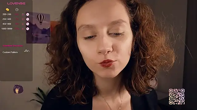 Snapshot of Leya_Curly chatting on September 2025 01:43:02 PM Leya Curly online show from September 2025 01:43:02 PM