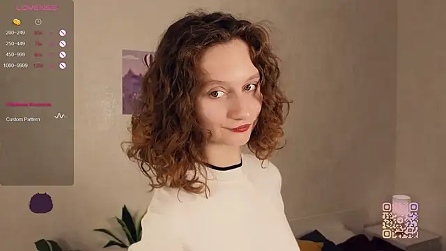 Snapshot of Leya_Curly chatting on September 2025 03:23:02 PM Leya Curly online show from September 2025 03:23:02 PM