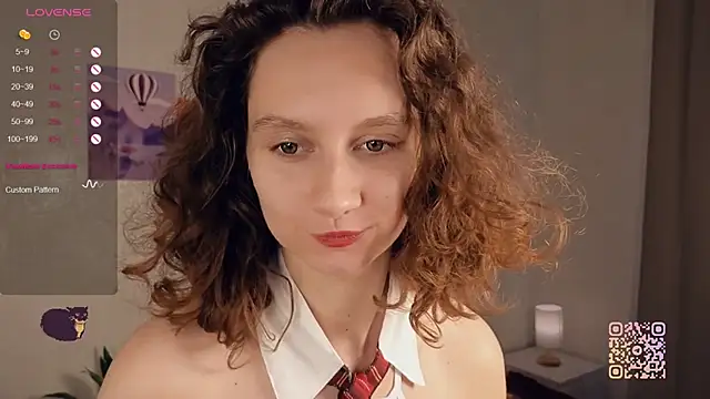 Snapshot of Leya_Curly chatting on September 2025 09:42:02 AM Leya Curly online show from September 2025 09:42:02 AM