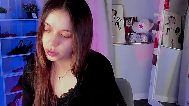 Snapshot of Sahara_Shields chatting on November 2025 08:46:01 AM Sahara Shields online show from November 2025 08:46:01 AM