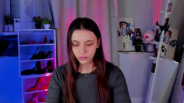 Snapshot of Sahara_Shields chatting on December 2025 10:33:01 AM Sahara Shields online show from December 2025 10:33:01 AM