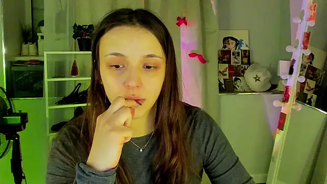 Snapshot of Sahara_Shields chatting on January 2026 10:30:02 AM Sahara Shields online show from January 2026 10:30:02 AM