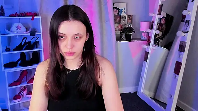 Snapshot of Sahara_Shields chatting on February 2026 09:27:01 AM Sahara Shields online show from February 2026 09:27:01 AM