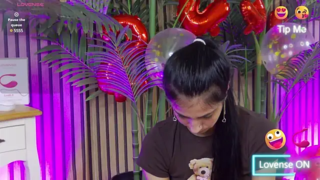 Snapshot of KeylaBlair chatting on February 2025 07:20:02 PM KeylaBlair online show from February 2025 07:20:02 PM