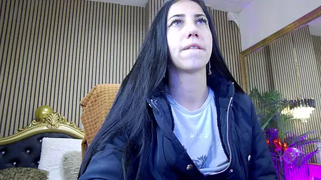 Snapshot of KeylaBlair chatting on February 2025 03:58:01 PM KeylaBlair online show from February 2025 03:58:01 PM