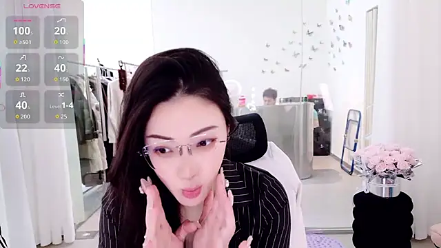 Snapshot of miaomiao-777 chatting on April 2026 02:28:02 AM miaomiao-777 online show from April 2026 02:28:02 AM