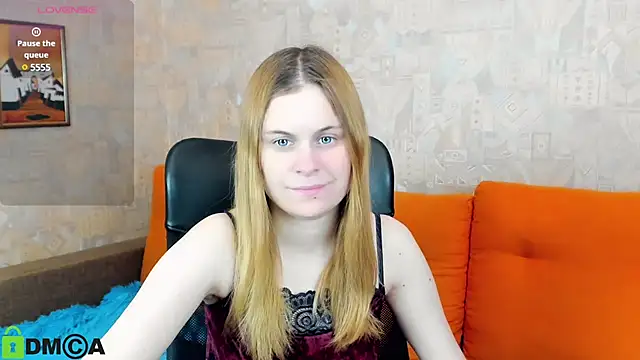 Snapshot of HillEva chatting on March 2025 04:58:02 AM HillEva online show from March 2025 04:58:02 AM