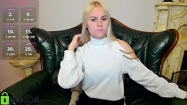 Snapshot of HillEva chatting on October 2025 07:54:01 PM HillEva online show from October 2025 07:54:01 PM