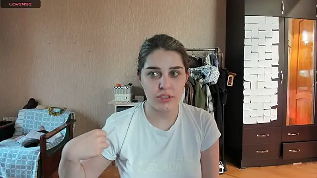  Roselina  online show from May 2026 01:50:01 PM