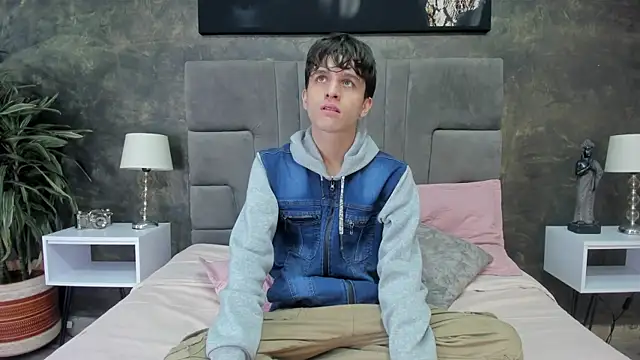 Snapshot of bruce_hans chatting on January 2026 11:37:02 AM bruce hans online show from January 2026 11:37:02 AM