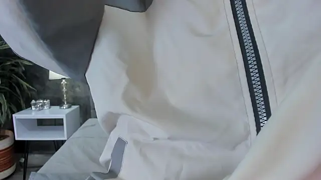 Snapshot of bruce_hans chatting on February 2026 11:53:01 AM bruce hans online show from February 2026 11:53:01 AM