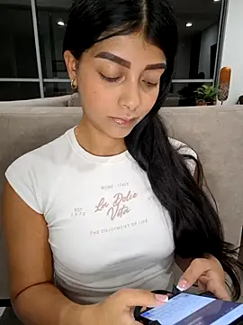 IslaBlaze online show from September 2025 02:37:02 AM