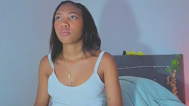 Snapshot of NoaBrowm chatting on December 2025 12:17:02 AM NoaBrowm online show from December 2025 12:17:02 AM