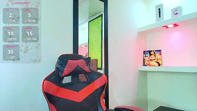 Snapshot of Miss_sparkle00 chatting on September 2025 04:47:01 AM Miss sparkle00 online show from September 2025 04:47:01 AM