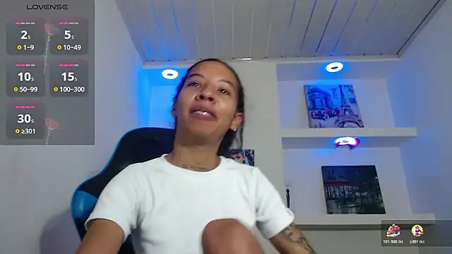 Snapshot of Miss_sparkle00 chatting on January 2026 08:43:02 PM Miss sparkle00 online show from January 2026 08:43:02 PM