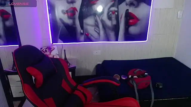 Snapshot of Miss_sparkle00 chatting on January 2026 08:14:01 PM Miss sparkle00 online show from January 2026 08:14:01 PM