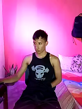 Snapshot of matteo_rivas chatting on February 2025 09:15:02 PM matteo rivas online show from February 2025 09:15:02 PM