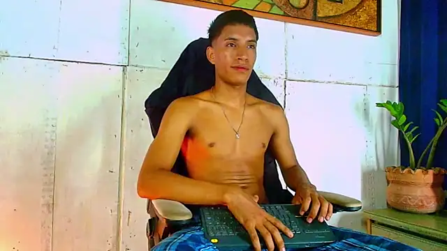 Snapshot of matteo_rivas chatting on October 2025 10:19:01 PM matteo rivas online show from October 2025 10:19:01 PM