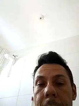 Santanacumxplod online show from January 2025 07:32:01 PM