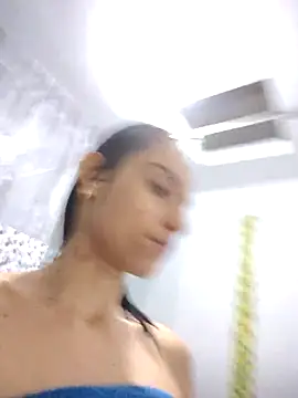 Snapshot of alana_lara chatting on October 2025 11:37:02 PM alana lara online show from October 2025 11:37:02 PM