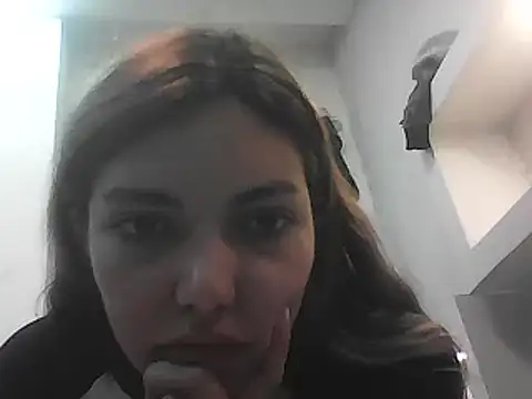 VittoriaTaylor online show from March 2025 09:00:02 PM