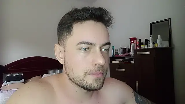 Snapshot of Dyllan__ chatting on May 2026 02:15:02 PM Dyllan online show from May 2026 02:15:02 PM