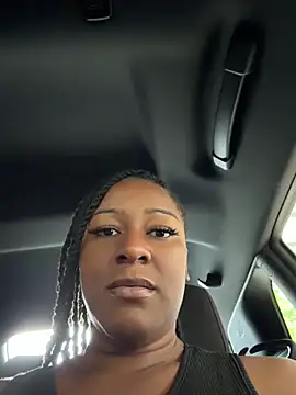 xoxoHotCoCo online show from May 2026 01:52:01 PM