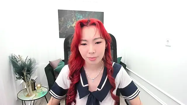 AnnaReyla online show from May 2026 07:00:01 PM