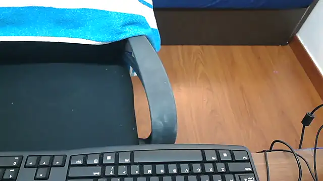 Snapshot of LovelyRosy chatting on October 2025 12:31:02 AM LovelyRosy online show from October 2025 12:31:02 AM