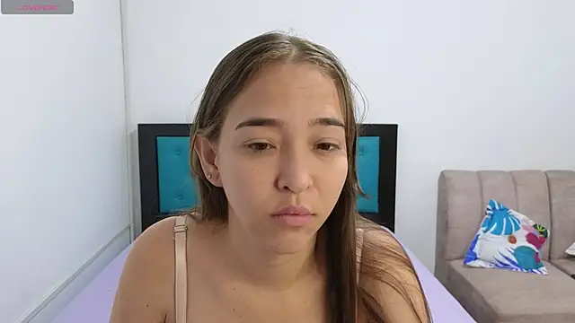 Snapshot of SERAFINA_ chatting on March 2026 07:31:01 AM SERAFINA online show from March 2026 07:31:01 AM
