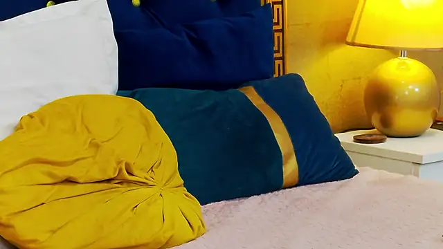 Snapshot of Annabellerise chatting on February 2025 12:21:02 AM Annabellerise online show from February 2025 12:21:02 AM