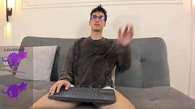 Cum hunters online show from March 2026 03:23:02 AM